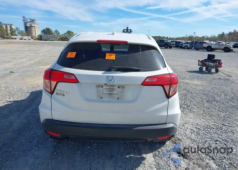 2018 Honda Hr-V Lx z USA, uszkodzony, nr VIN 3CZRU5H3XJM700642